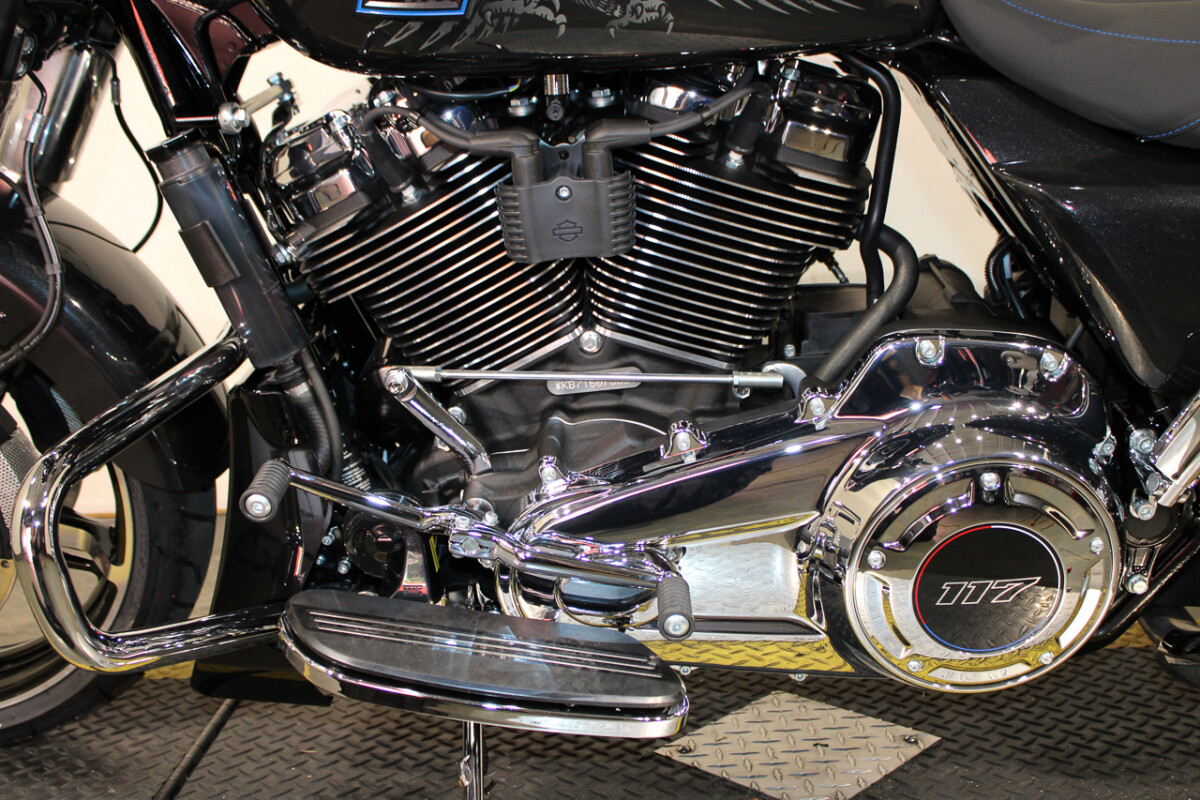 Street Glide®