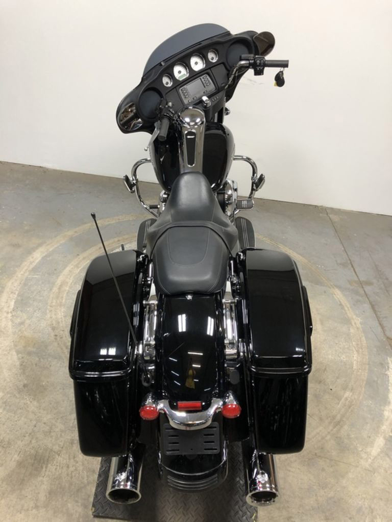 Street Glide®