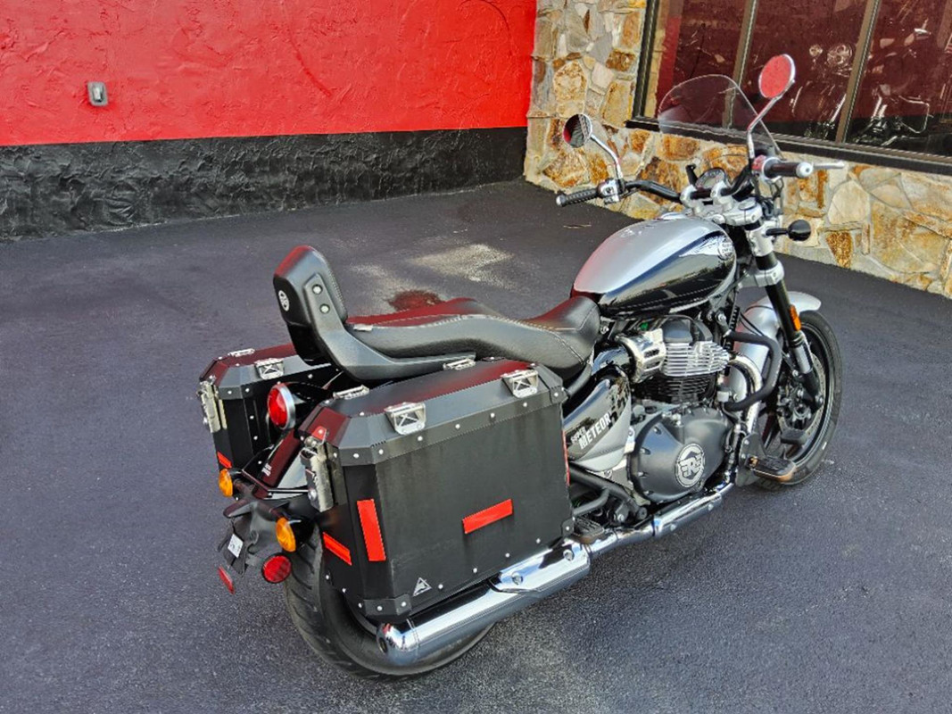 Super Meteor 650