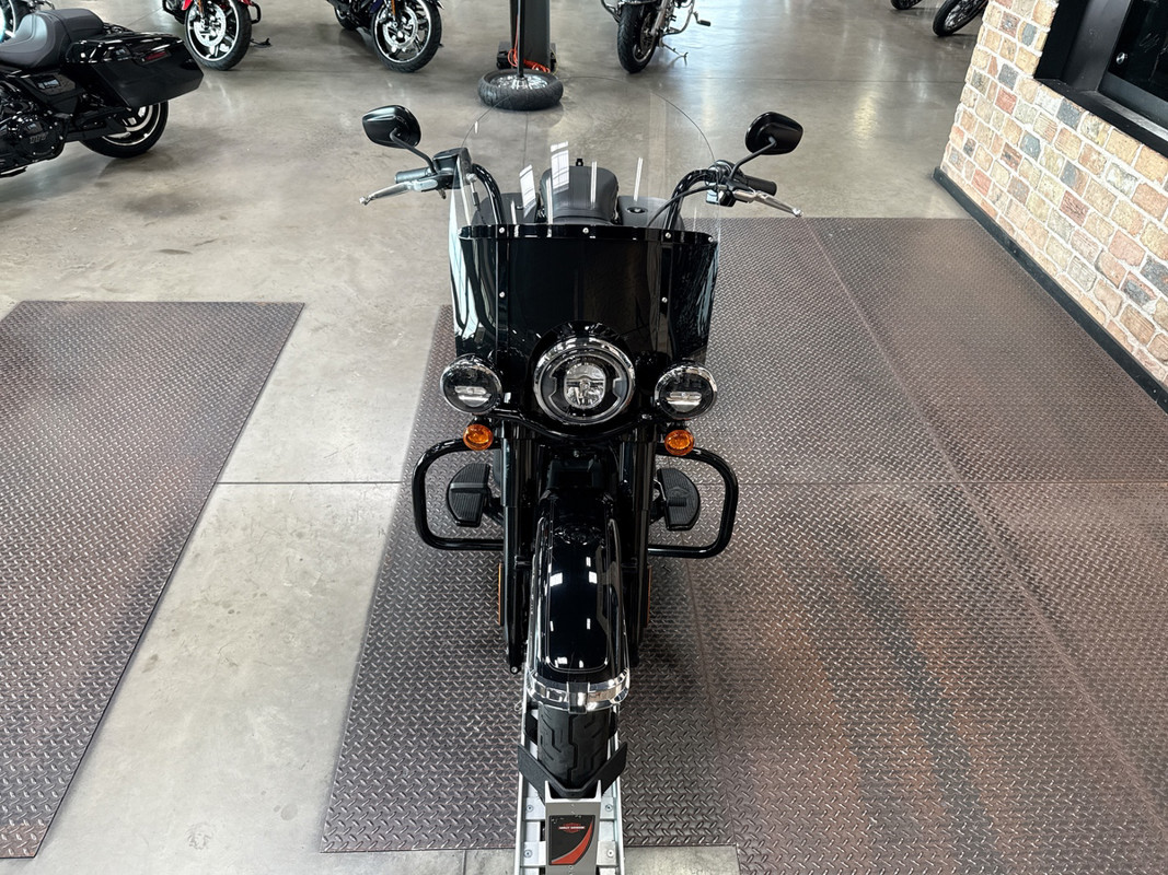 Heritage Classic 114