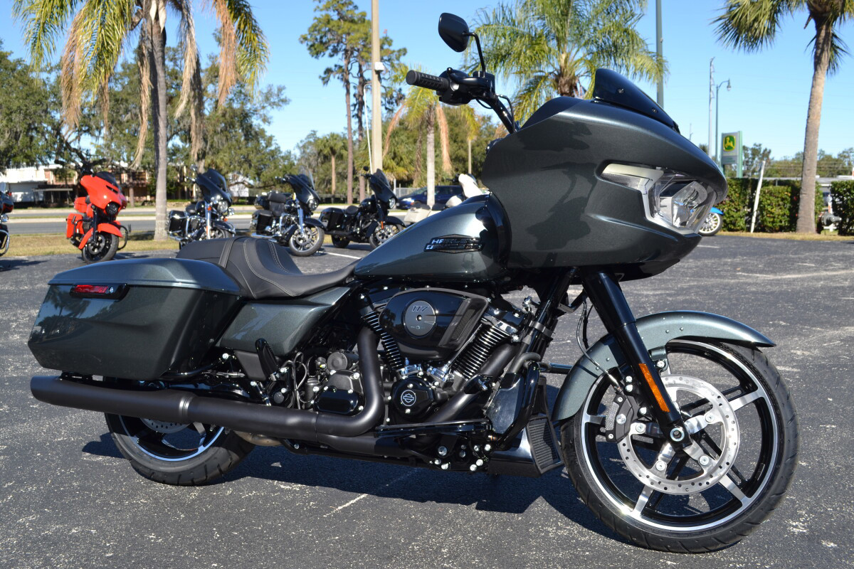 Road Glide®