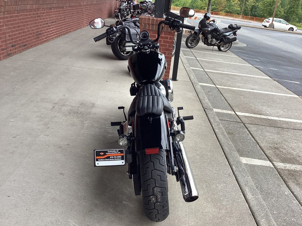 Street Bob®