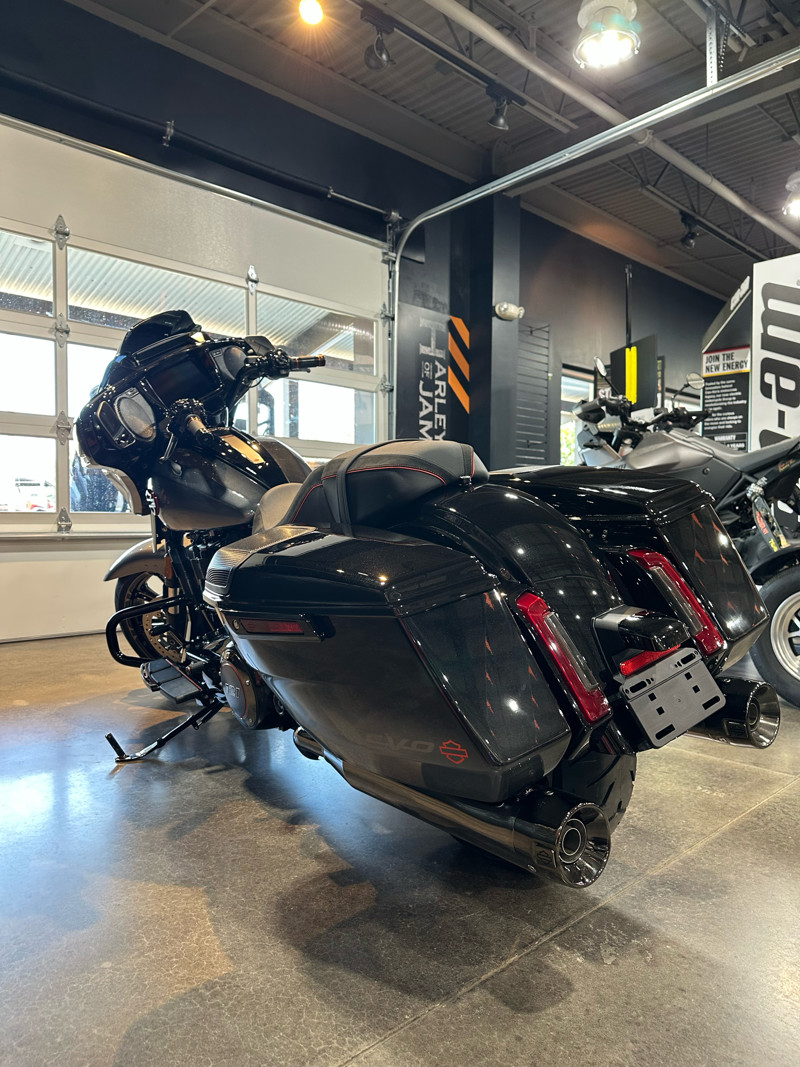 CVO® Street Glide®