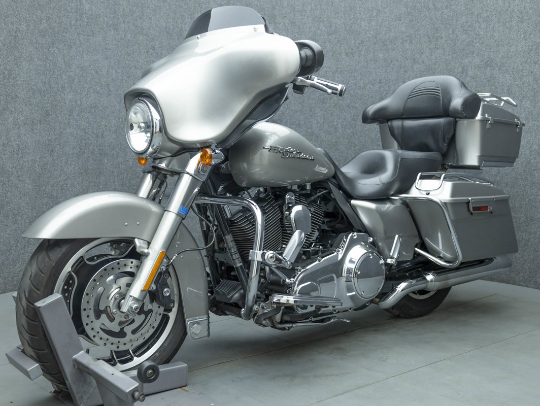 Street Glide®