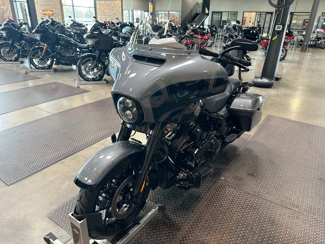Street Glide® Special