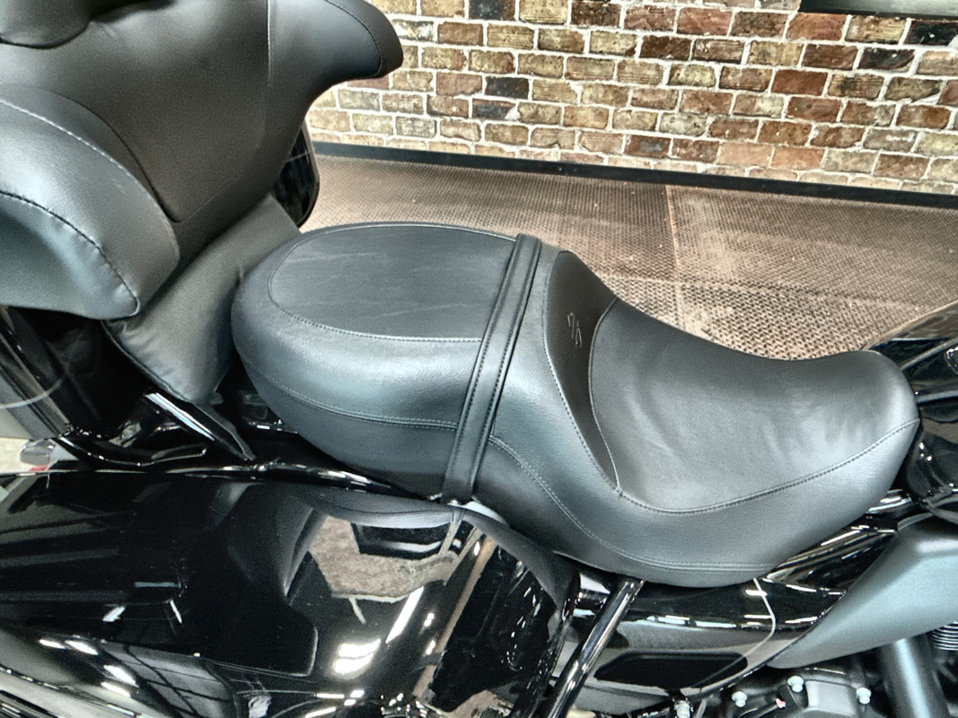 Street Glide® Ultra
