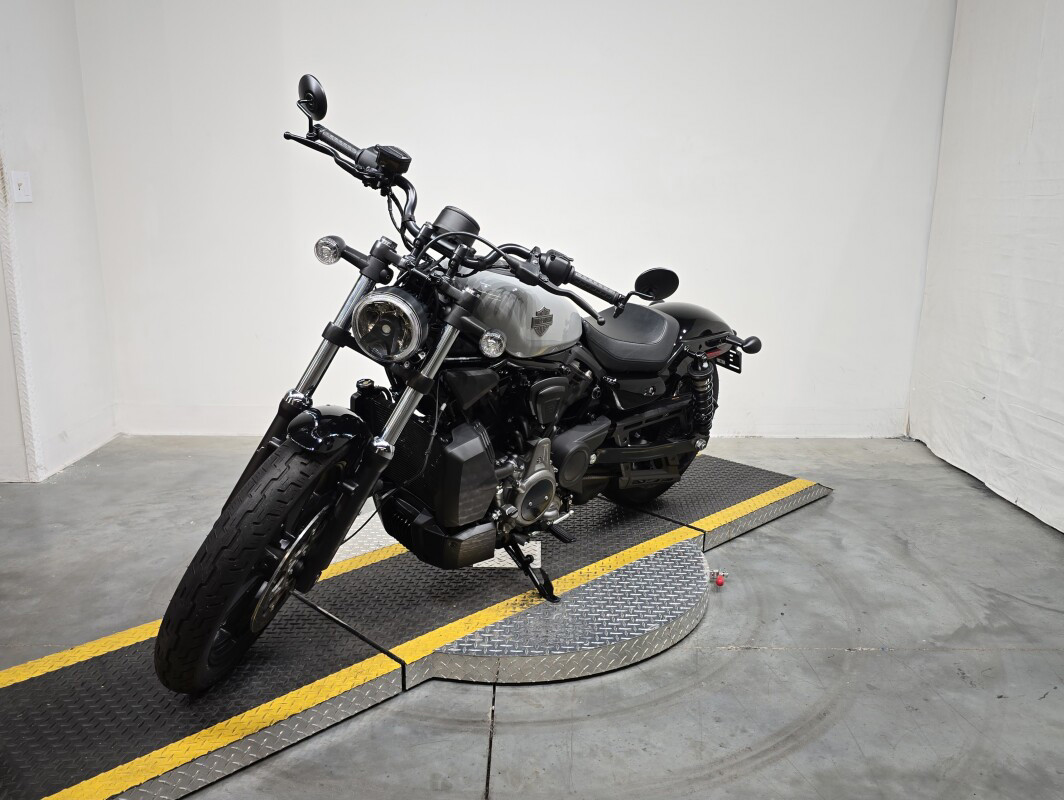 Nightster