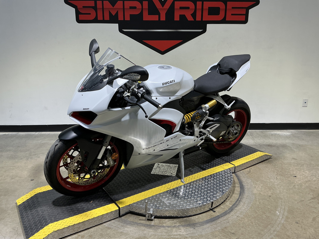 Panigale V2