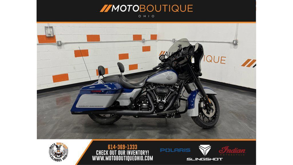 Street Glide®