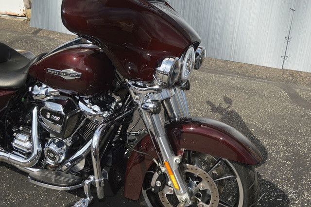 Street Glide®