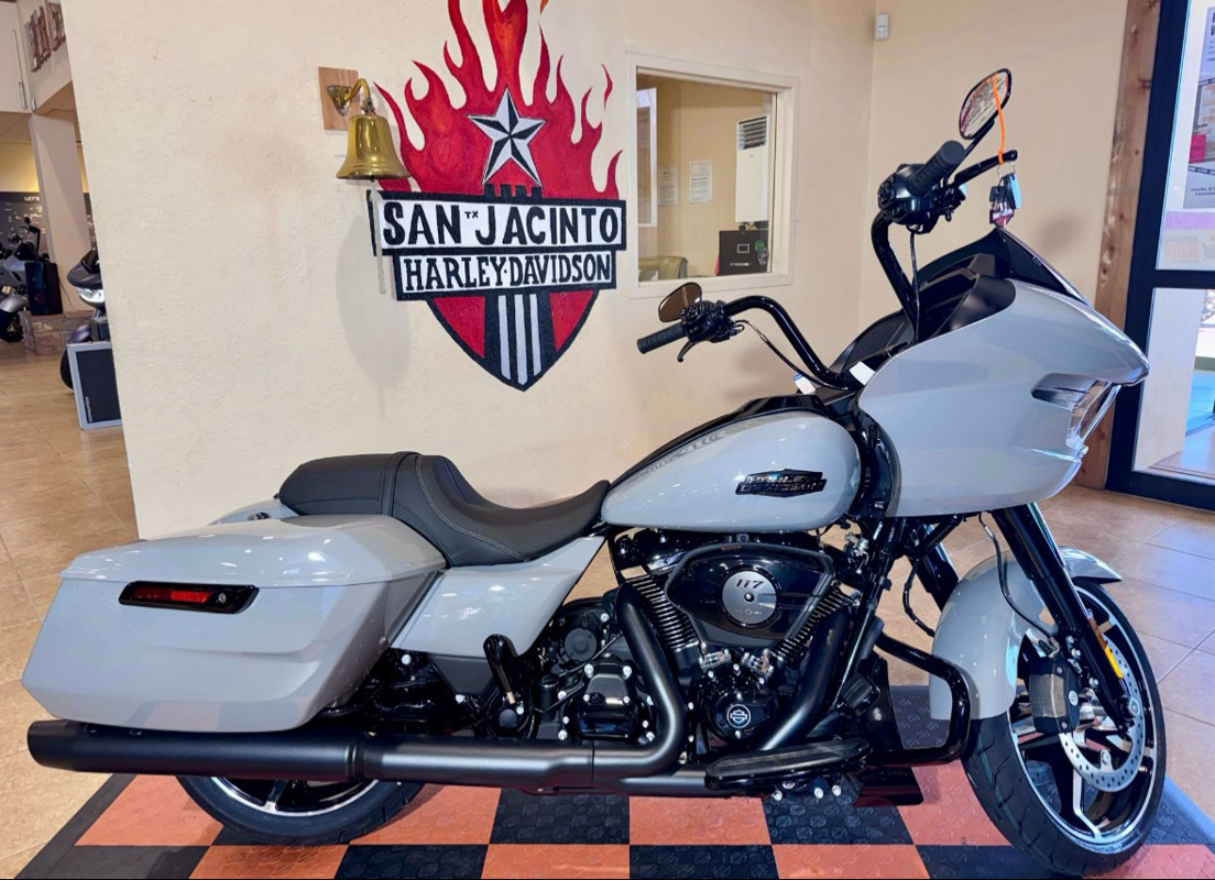 Road Glide®