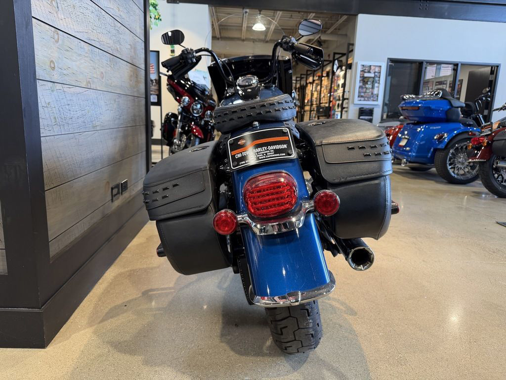 Softail® Heritage Classic 114 115th Anniversary