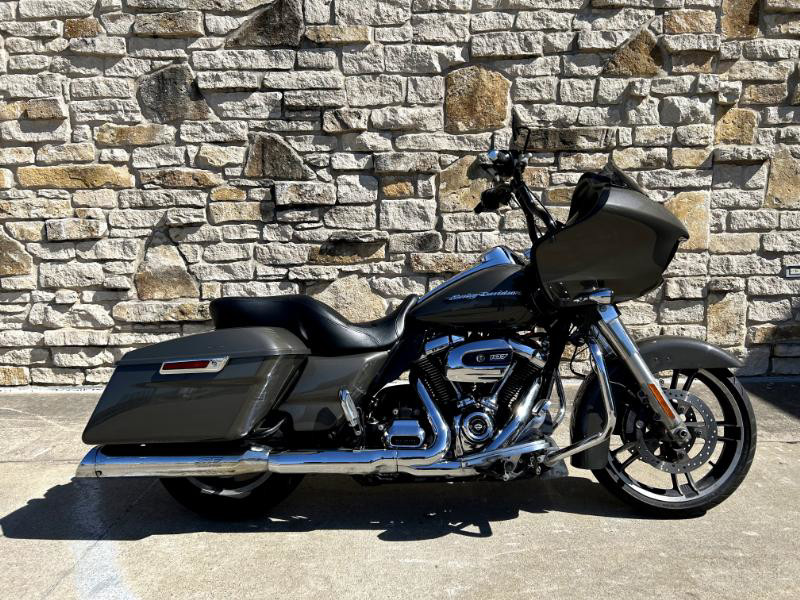 Road Glide®