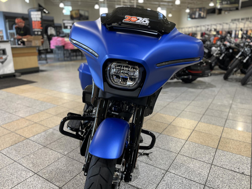 Street Glide®