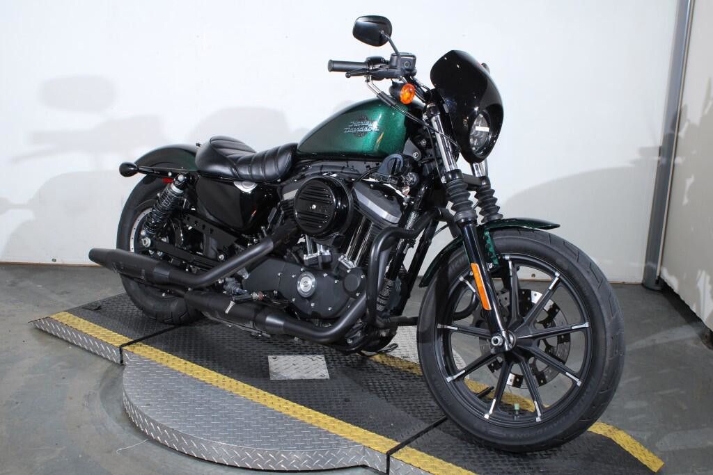 Iron 883®