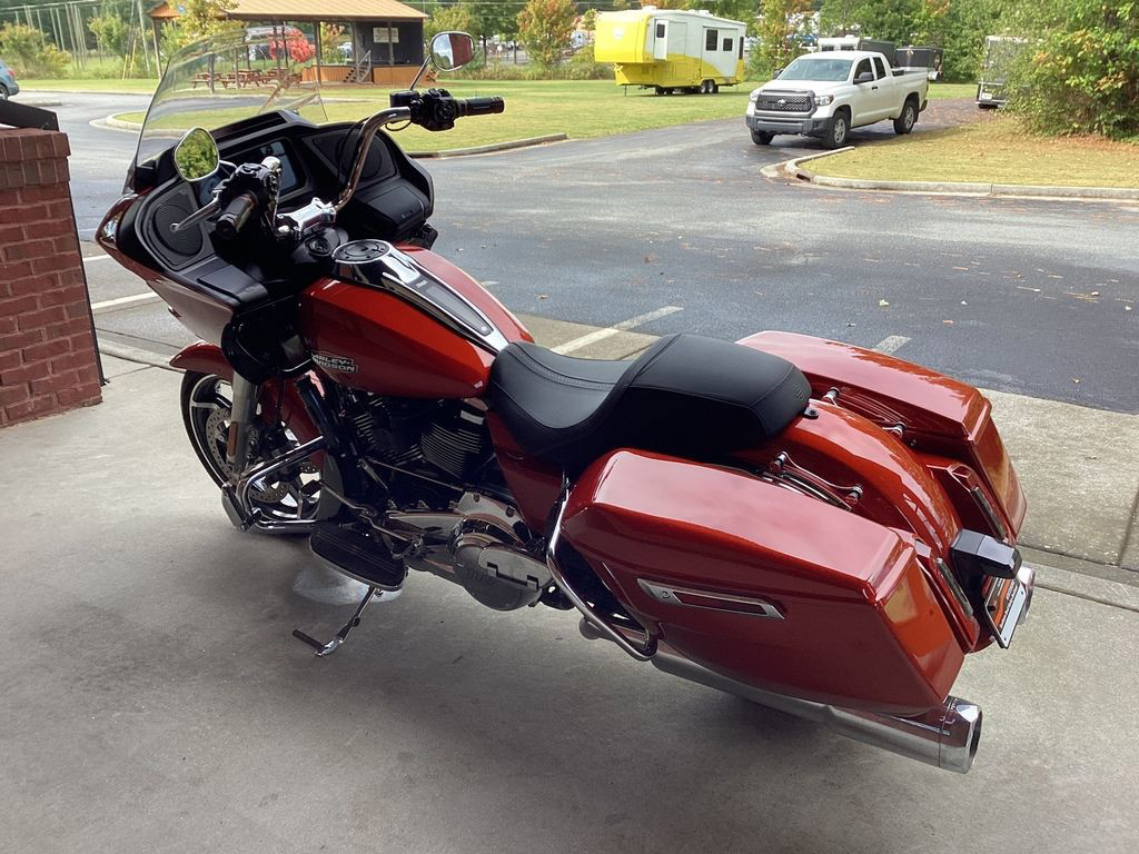 Road Glide®