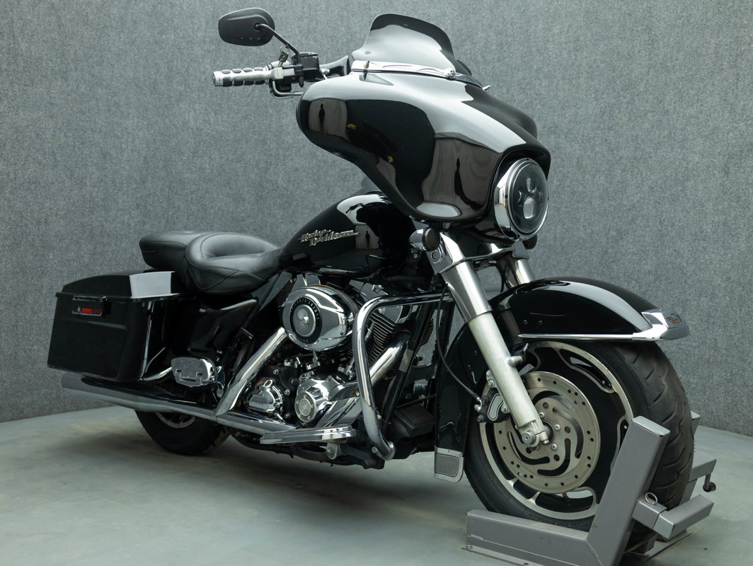 Street Glide®