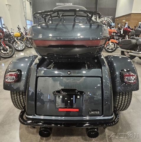 Street Glide® 3 Limited