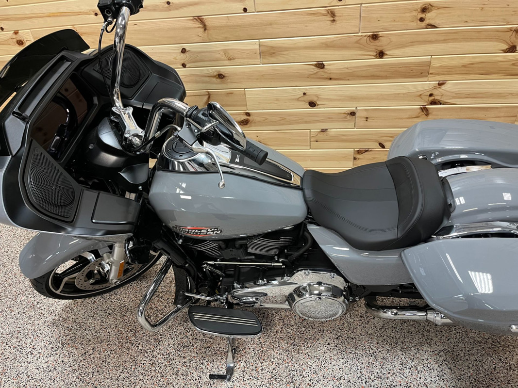 Road Glide®