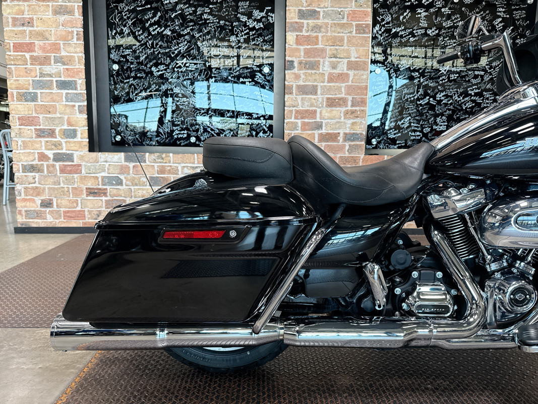 Street Glide®