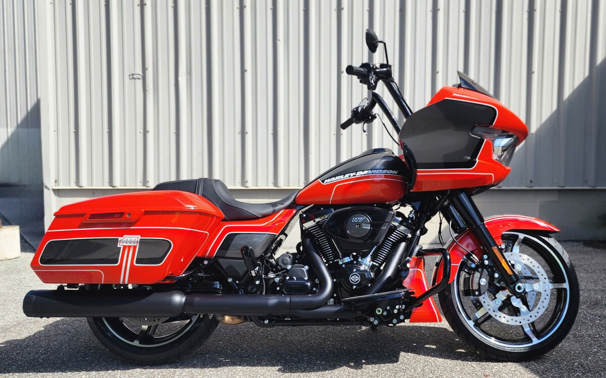 Road Glide®