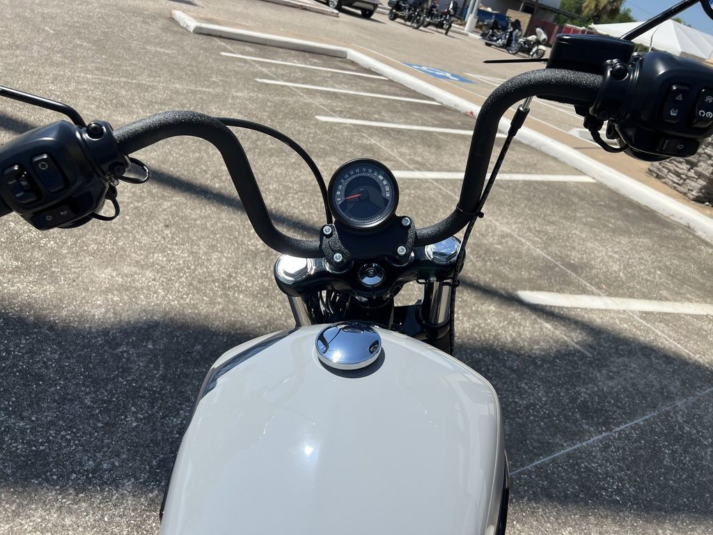 Street Bob®