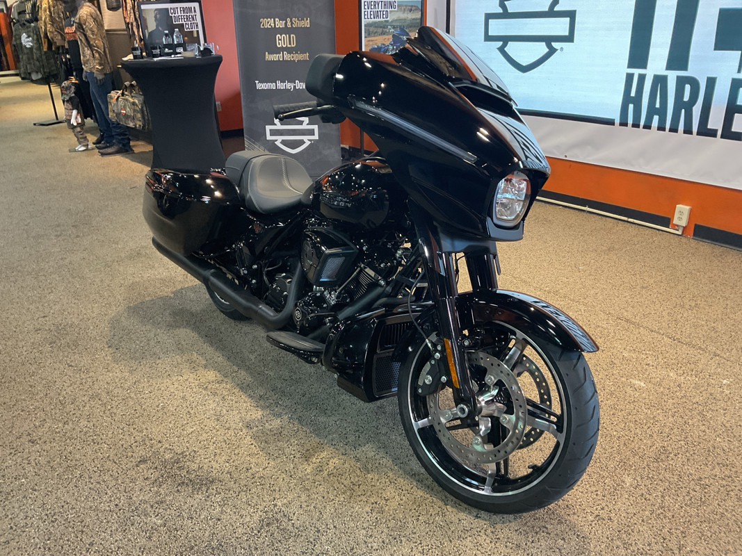 Street Glide®