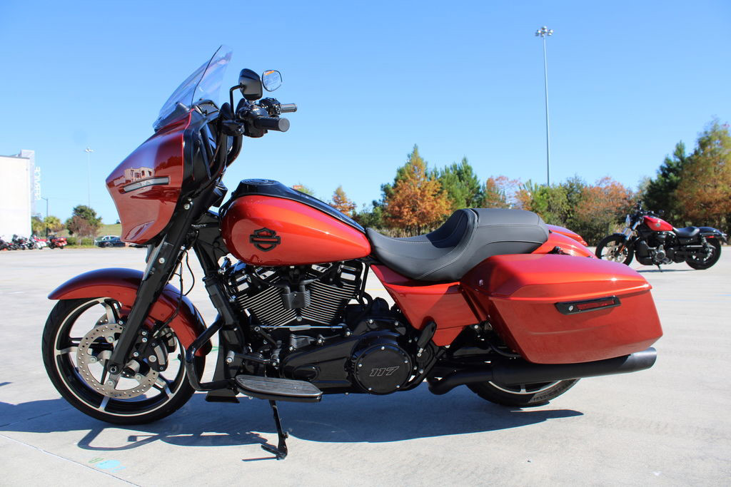 Street Glide®