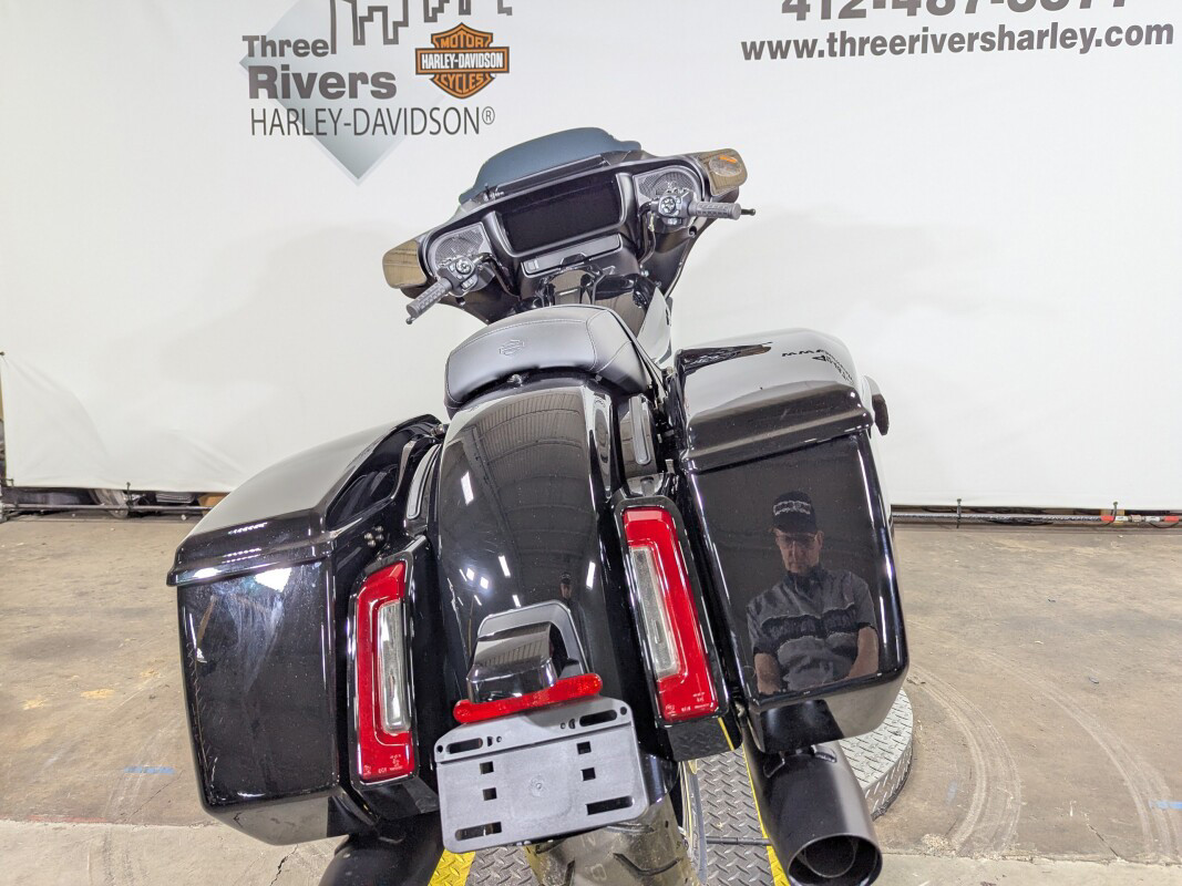 Street Glide®