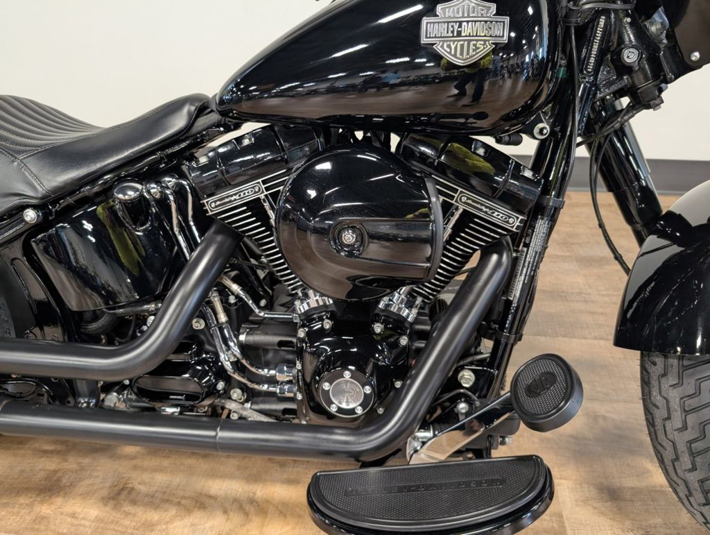 Softail® Slim® S