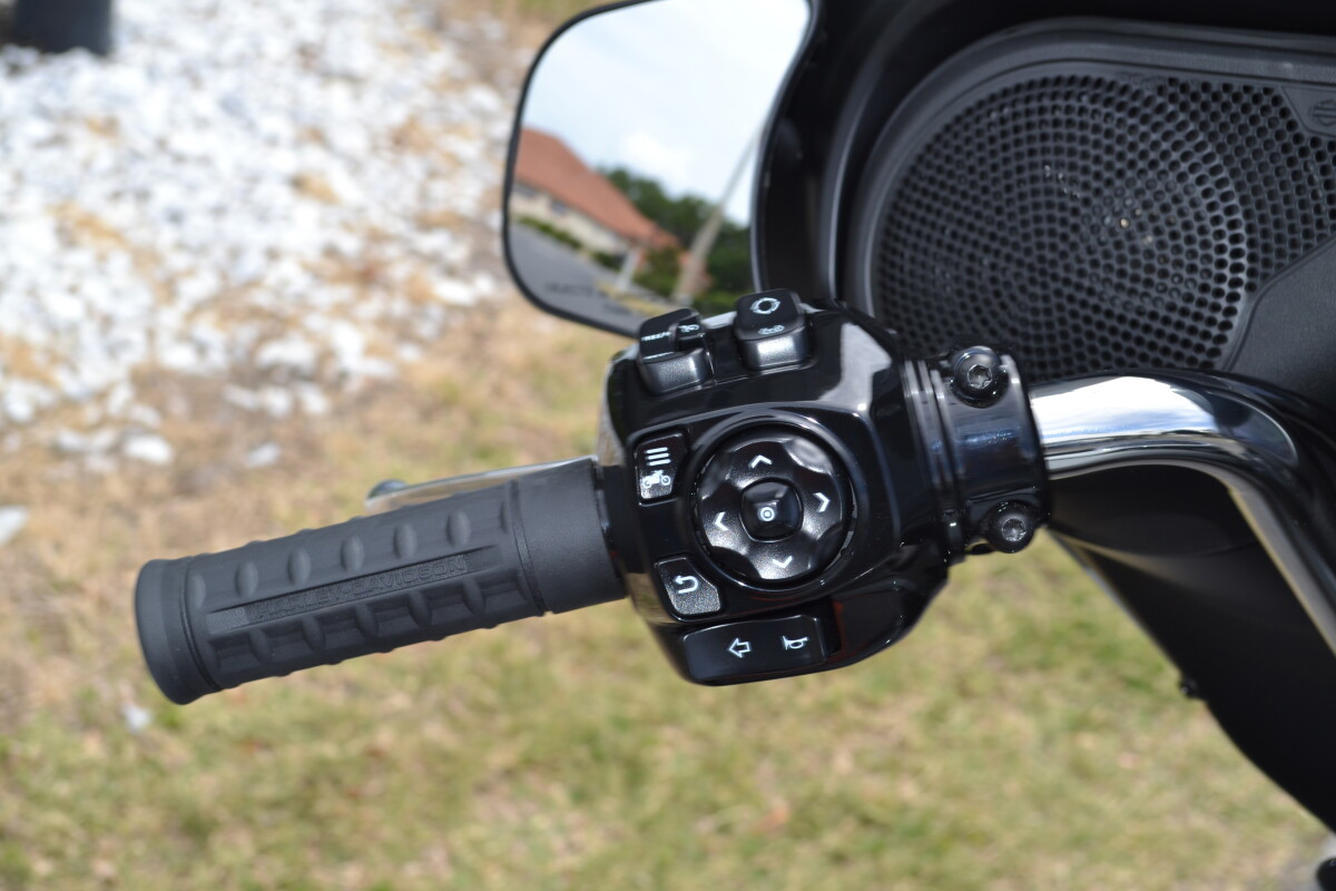 Street Glide®
