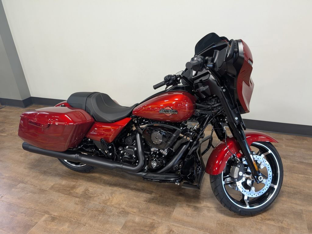 Street Glide®