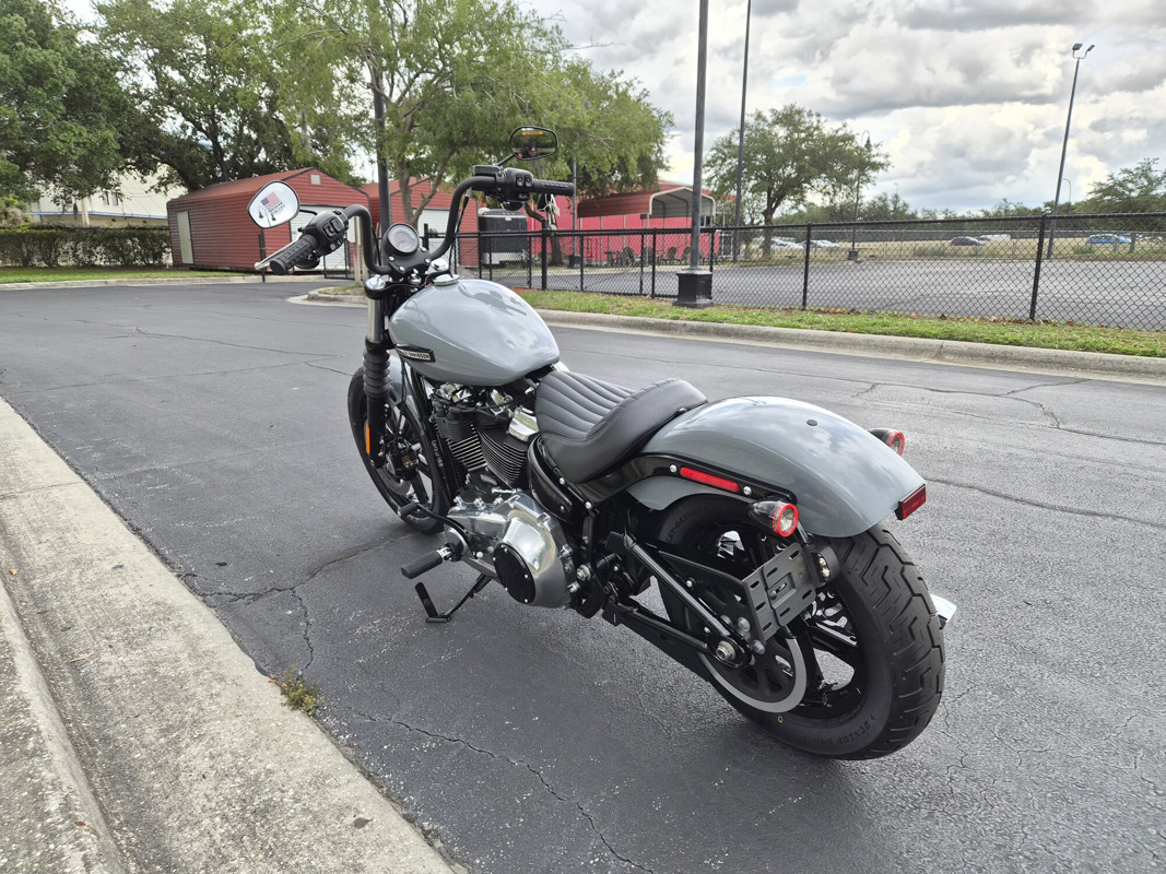 Street Bob®