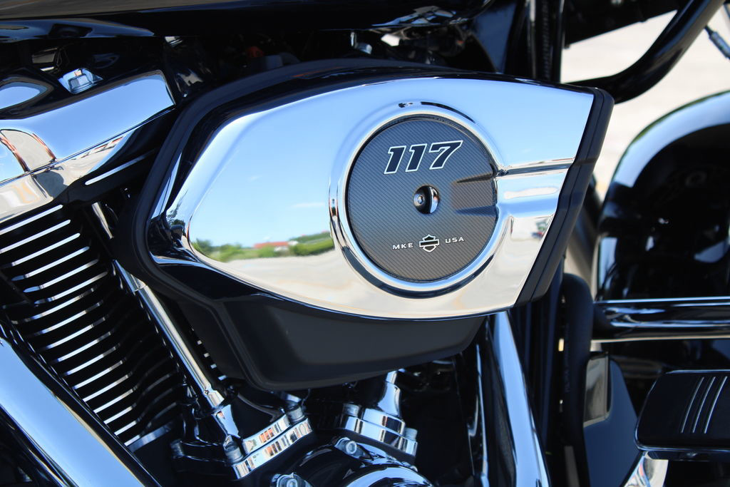 Road Glide®
