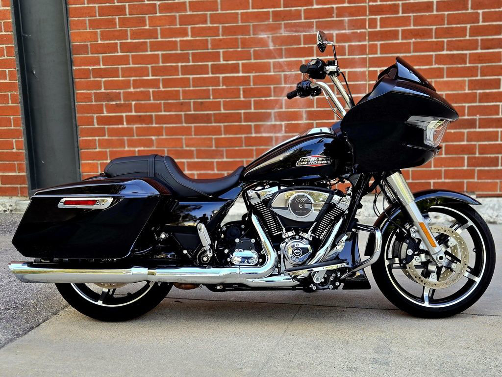 Road Glide®