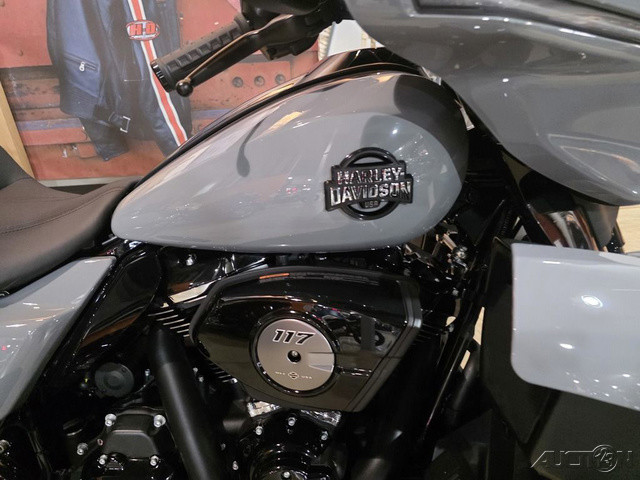 Street Glide® Limited