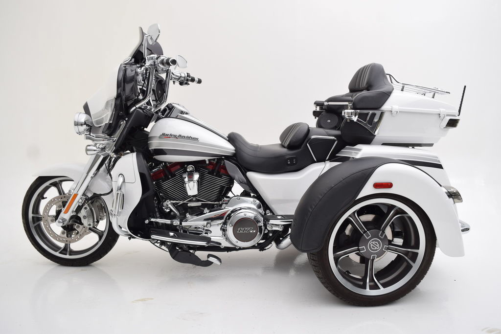 CVO Tri Glide® Ultra