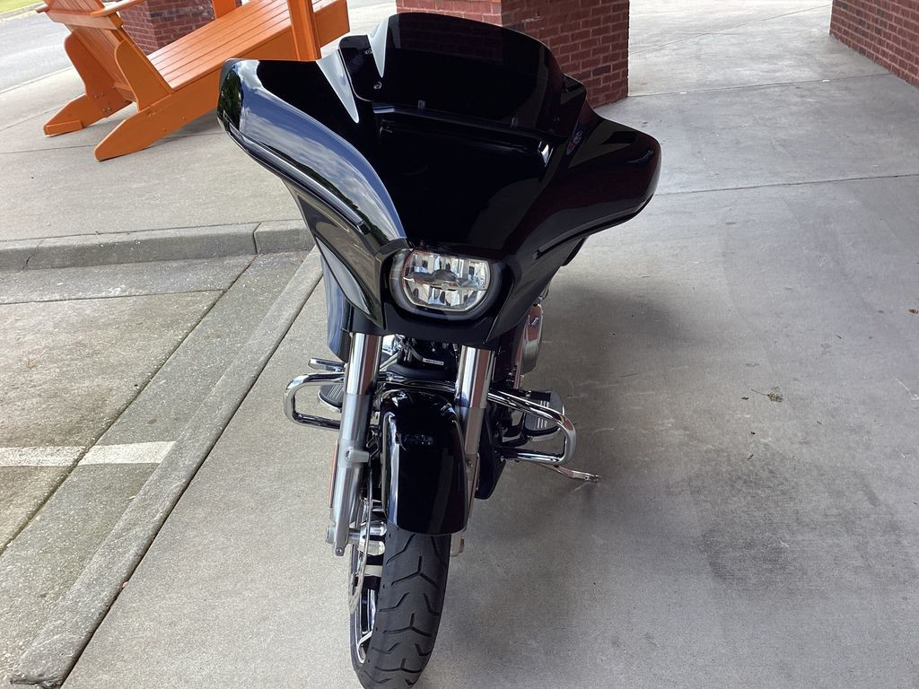 Road Glide®