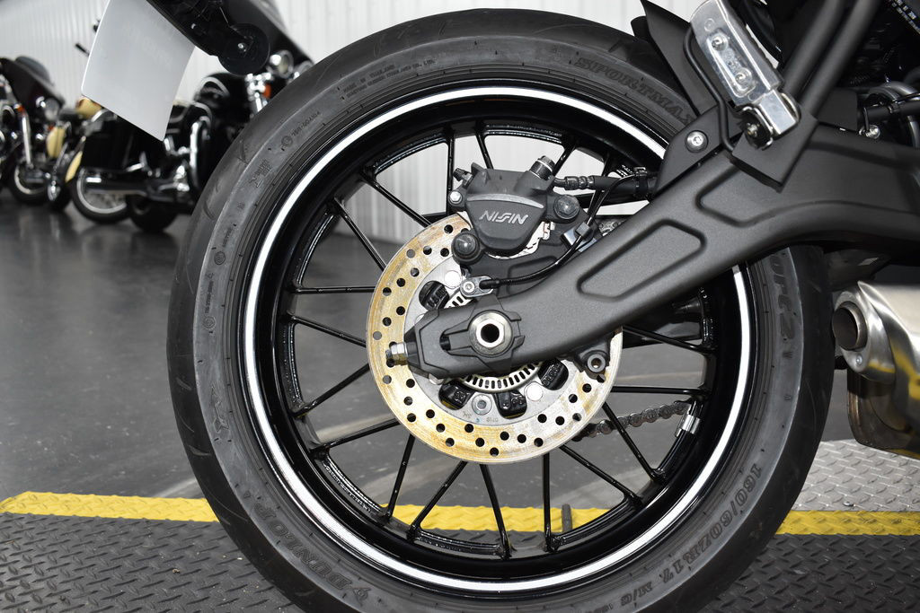Z650RS