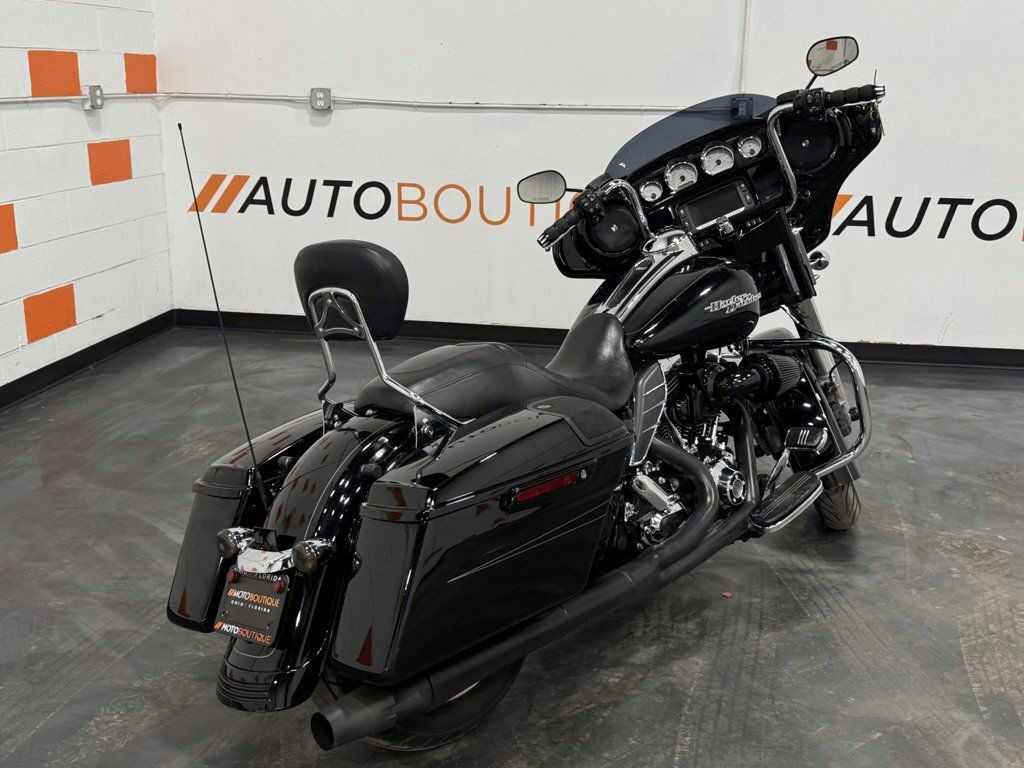 Street Glide® Special