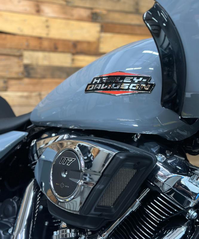 Road Glide®