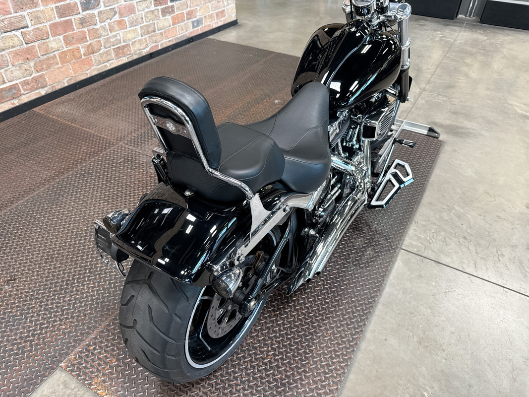 Softail® Breakout®