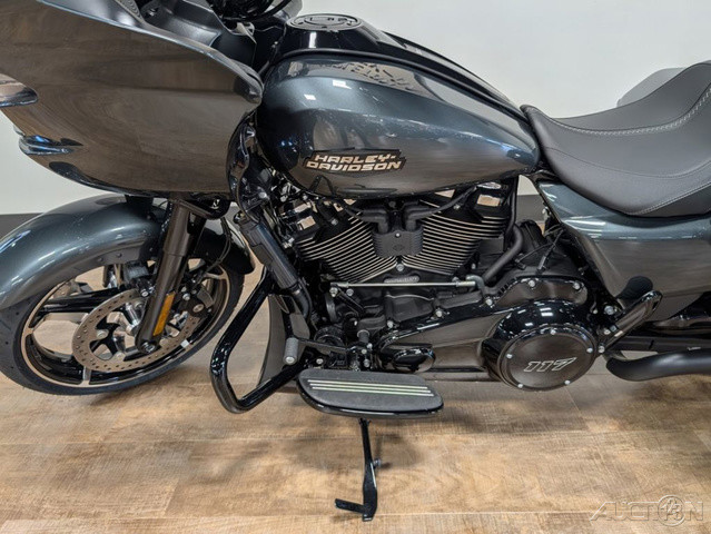 Road Glide®