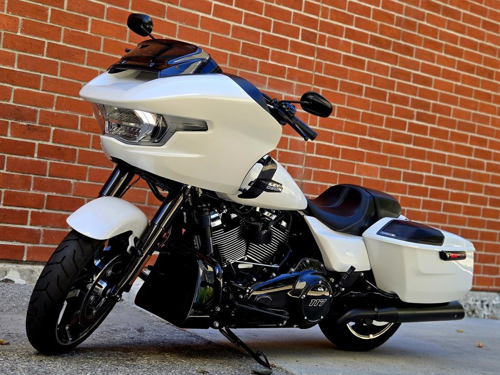 Road Glide®