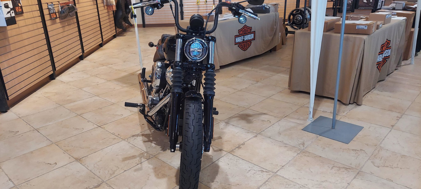 Street Bob®