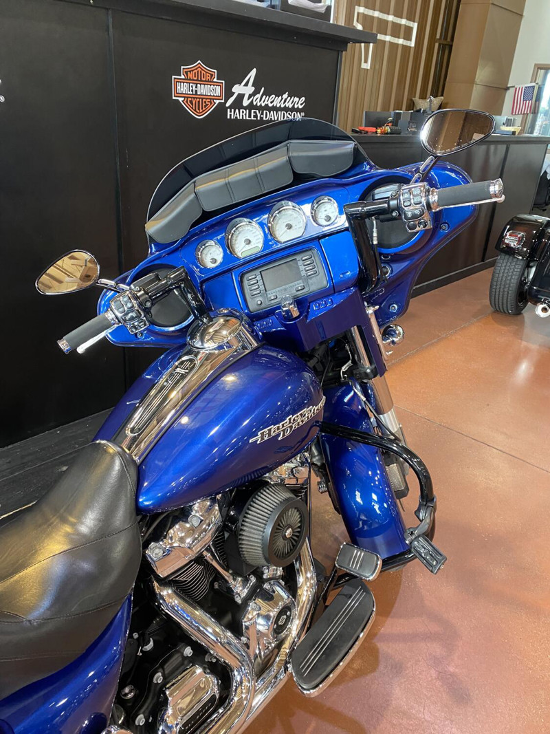 Street Glide®