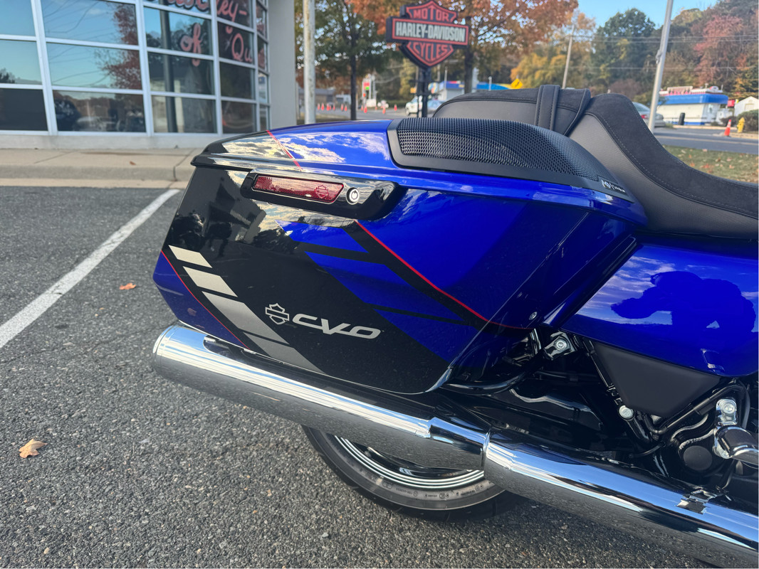 CVO® Road Glide®