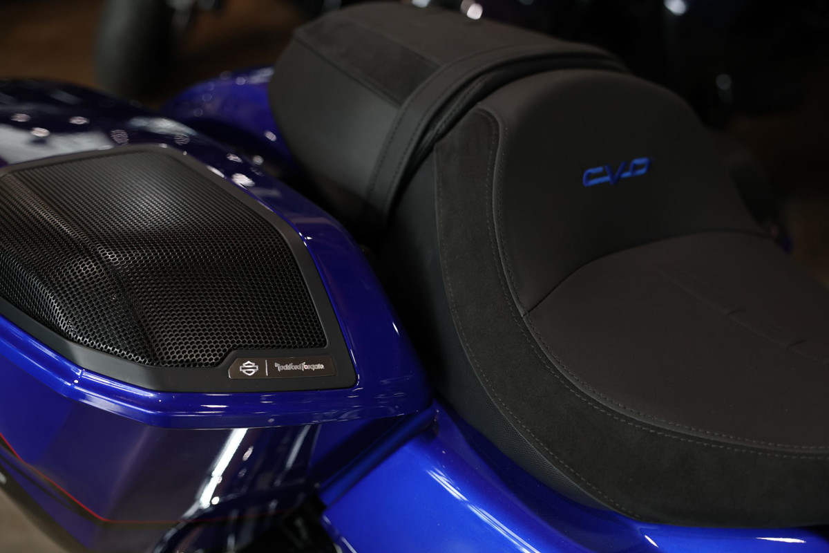 CVO® Road Glide®