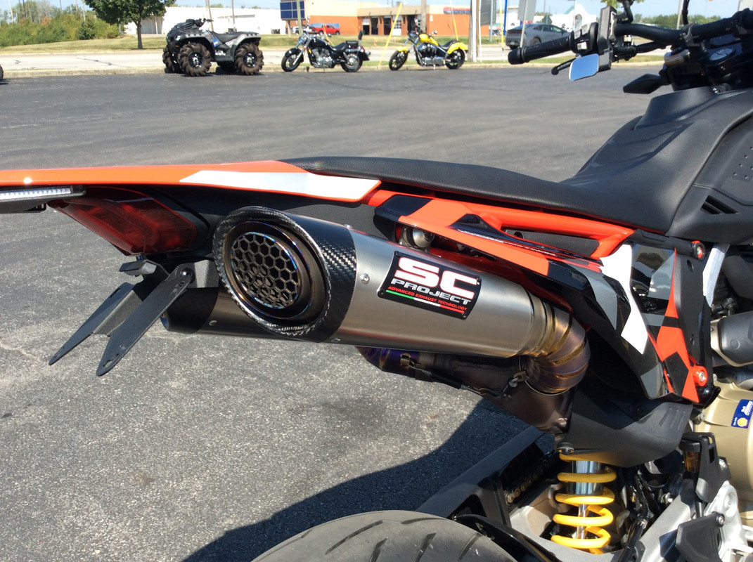 Hypermotard 698