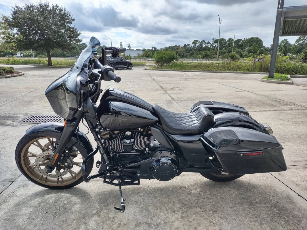 Street Glide® ST